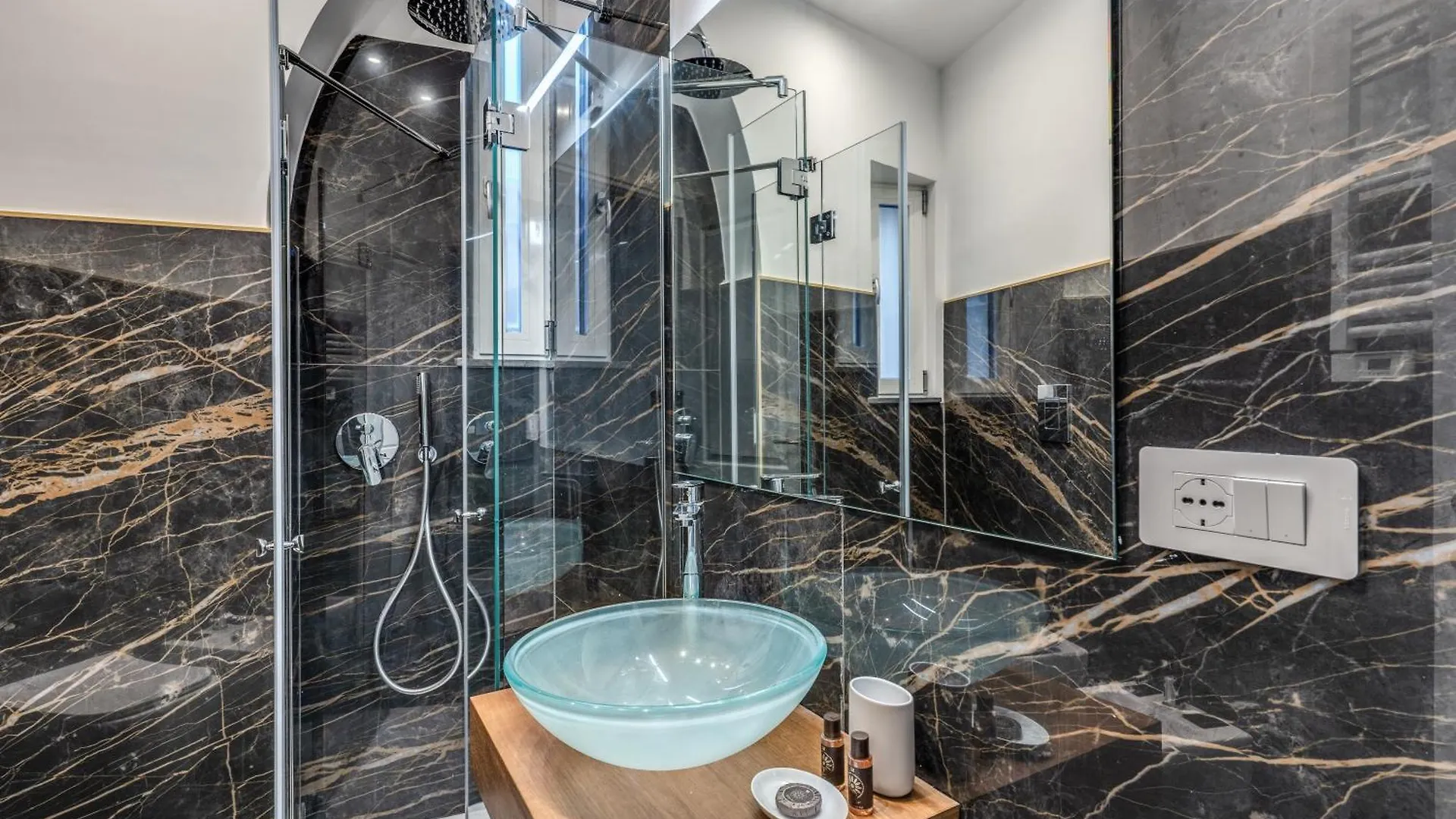 Guest house Palazzetto Santa Lucia Hotel Naples Italy