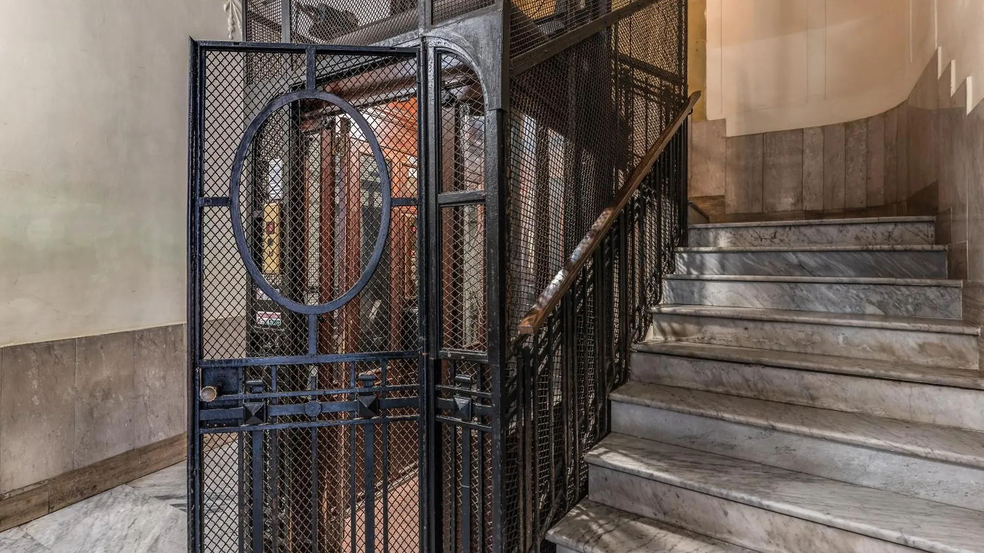 Palazzetto Santa Lucia Hotel Naples 0*,  Italy